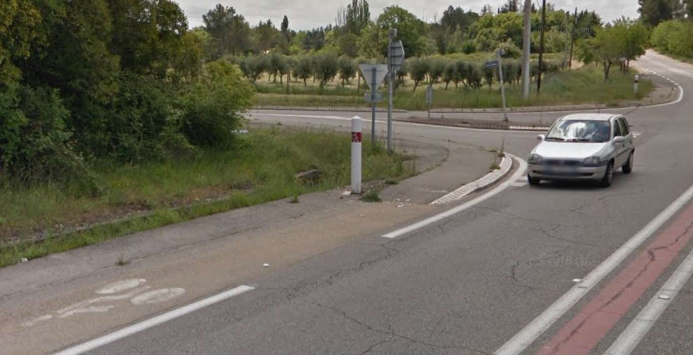 Interruption des bandes cyclables